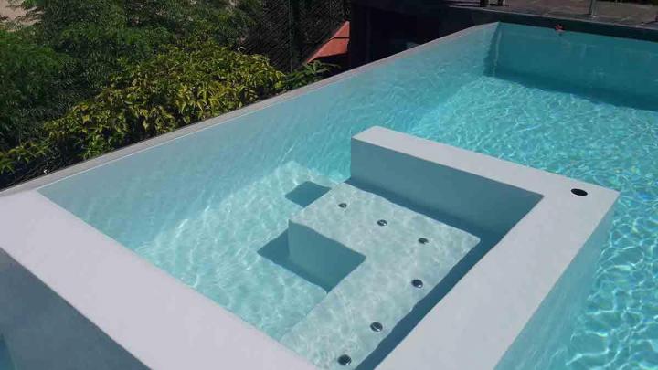 Entreprise de construction de piscines traditionnelles à L'Étang-Salé