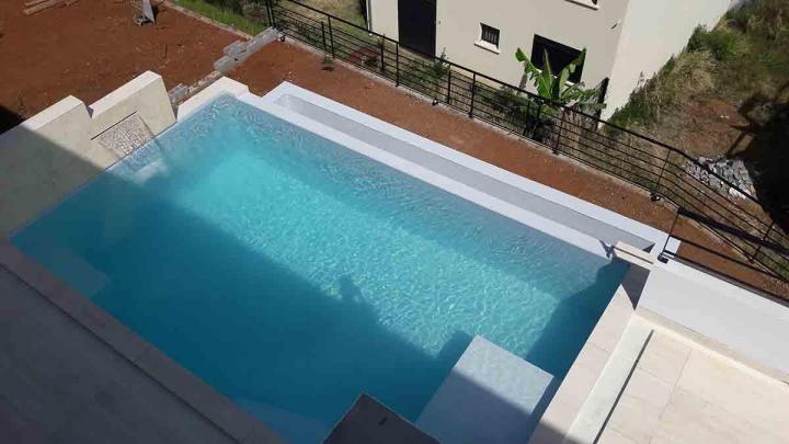 Construction piscine traditionnelle L'Étang-Salé