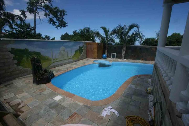 Entreprise de construction de piscines traditionnelles à L'Étang-Salé